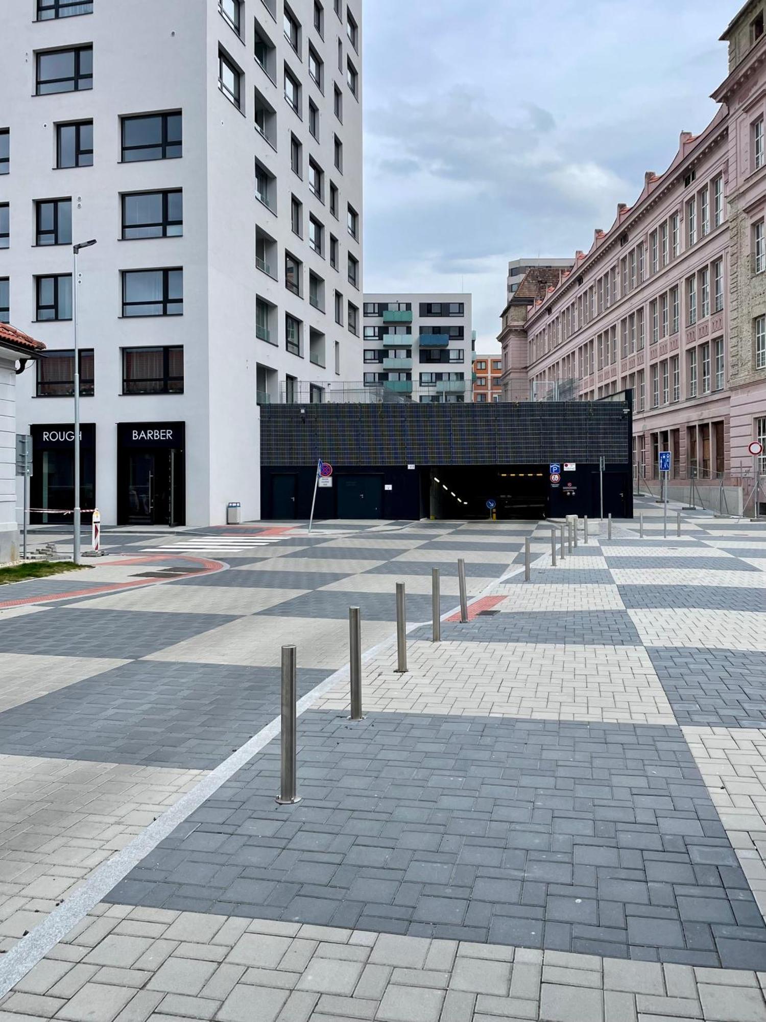Kamzik Apartment Bratislava Bagian luar foto
